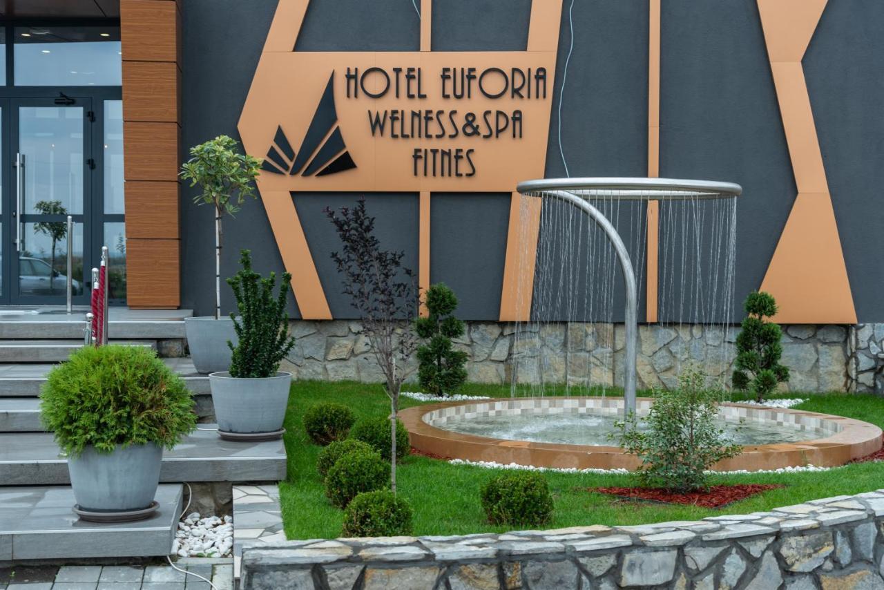 Hotel Euforia Lounge Šabac Exteriör bild