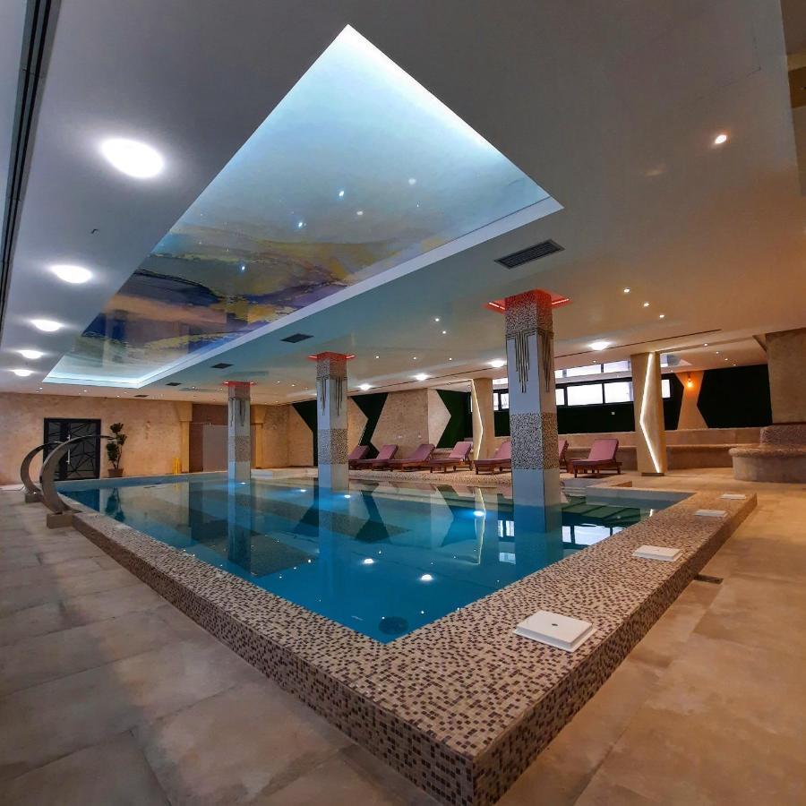 Hotel Euforia Lounge Šabac Exteriör bild