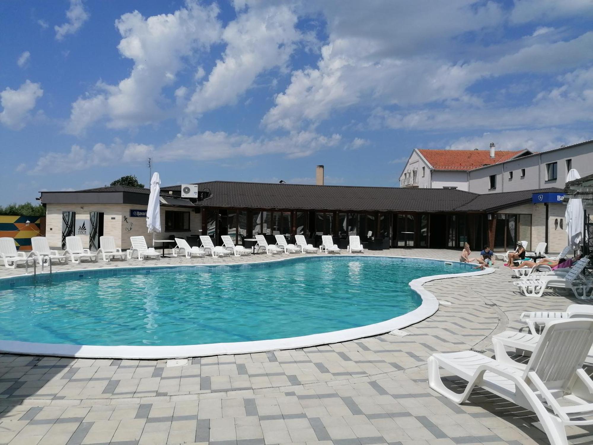 Hotel Euforia Lounge Šabac Exteriör bild